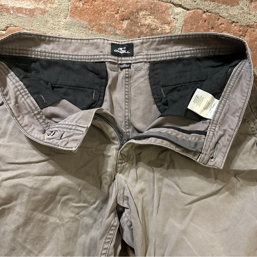 O'Neill Men's Tan Standard Fit Size 32 Flat Front Shorts Pockets - Picture 9 of 16
